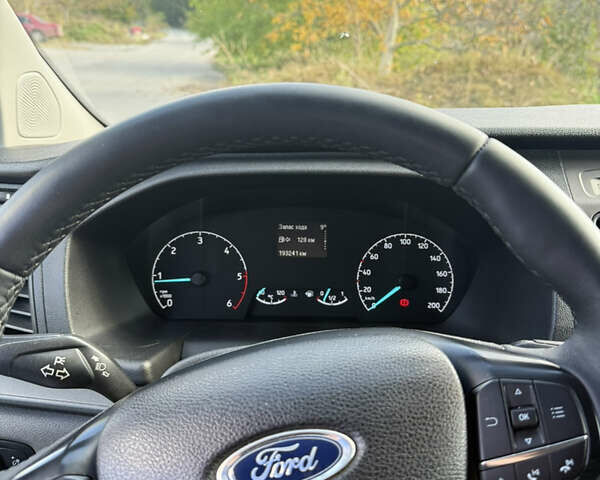 Білий Форд Транзит Кастом, об'ємом двигуна 2 л та пробігом 194 тис. км за 16800 $, фото 15 на Automoto.ua