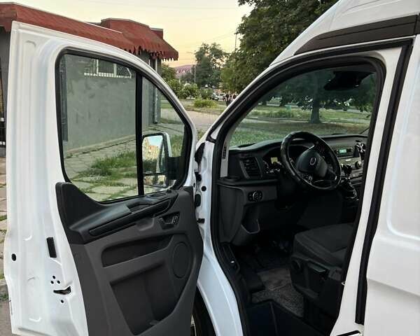 Форд Транзит Кастом 2018 у Александрие на Automoto.ua Білий Форд Транзит Кастом, об'ємом двигуна 2 л та пробігом 200 тис. км за 17000 $, фото 10 на Automoto.ua