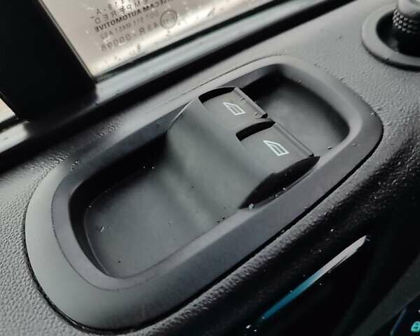 Білий Форд Транзит Кастом, об'ємом двигуна 2 л та пробігом 166 тис. км за 17999 $, фото 42 на Automoto.ua