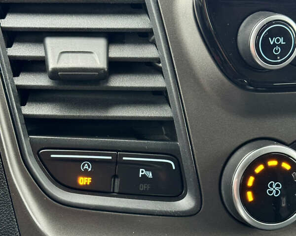 Білий Форд Транзит Кастом, об'ємом двигуна 2 л та пробігом 219 тис. км за 15750 $, фото 30 на Automoto.ua