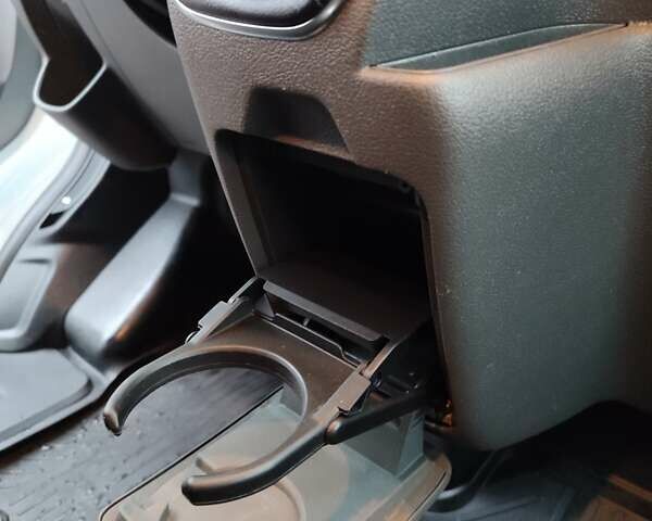 Белый Форд Транзит Кастом, объемом двигателя 2 л и пробегом 166 тыс. км за 16999 $, фото 76 на Automoto.ua