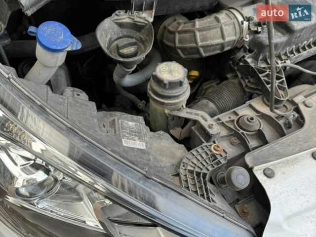 Білий Форд Транзит Кастом, об'ємом двигуна 2 л та пробігом 250 тис. км за 18500 $, фото 4 на Automoto.ua