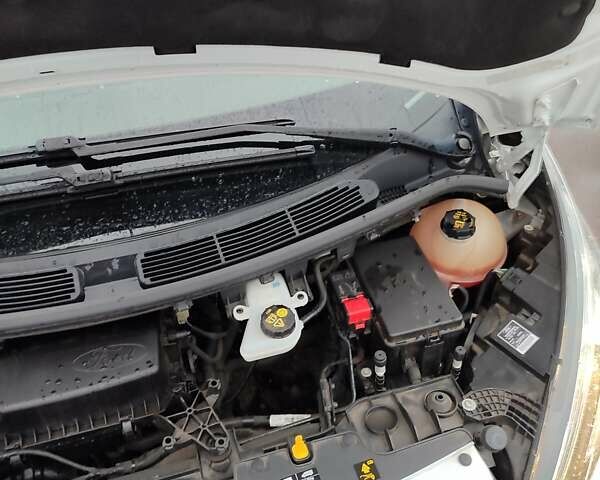 Белый Форд Транзит Кастом, объемом двигателя 2 л и пробегом 166 тыс. км за 16999 $, фото 88 на Automoto.ua