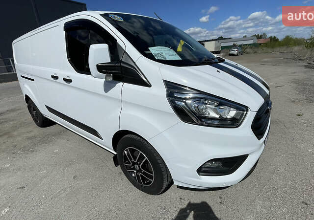 Белый Форд Транзит Кастом, объемом двигателя 2 л и пробегом 194 тыс. км за 19900 $, фото 6 на Automoto.ua