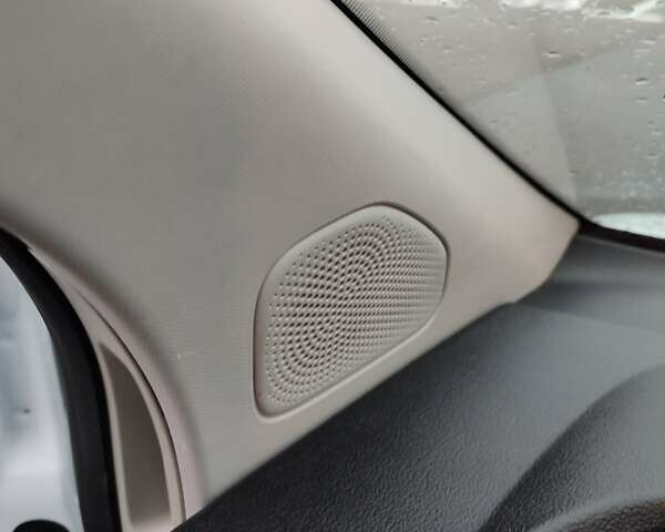 Білий Форд Транзит Кастом, об'ємом двигуна 2 л та пробігом 166 тис. км за 17999 $, фото 47 на Automoto.ua