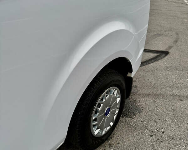 Білий Форд Транзит Кастом, об'ємом двигуна 2 л та пробігом 219 тис. км за 15750 $, фото 14 на Automoto.ua