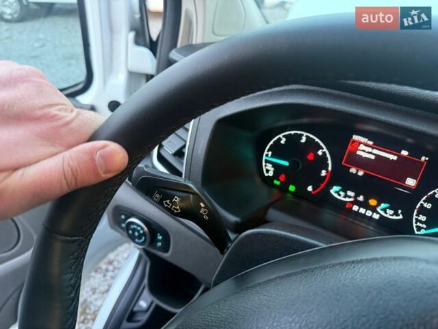 Білий Форд Транзит Кастом, об'ємом двигуна 2 л та пробігом 197 тис. км за 17900 $, фото 31 на Automoto.ua