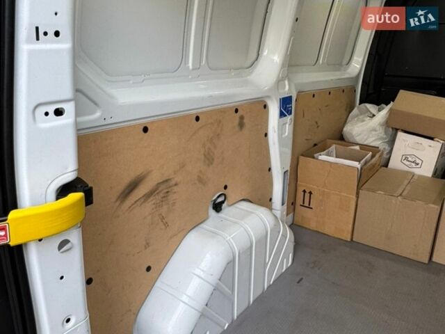 Білий Форд Транзит Кастом, об'ємом двигуна 2 л та пробігом 250 тис. км за 18500 $, фото 20 на Automoto.ua