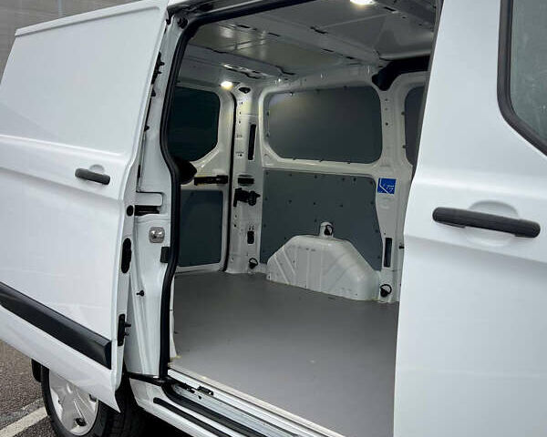 Белый Форд Транзит Кастом, объемом двигателя 2 л и пробегом 220 тыс. км за 19200 $, фото 39 на Automoto.ua