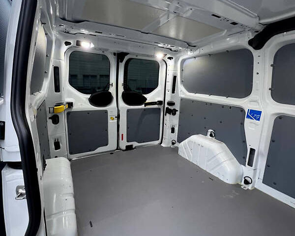 Белый Форд Транзит Кастом, объемом двигателя 2 л и пробегом 220 тыс. км за 19200 $, фото 40 на Automoto.ua