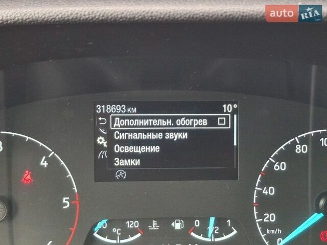 Белый Форд Транзит Кастом, объемом двигателя 2 л и пробегом 318 тыс. км за 14999 $, фото 23 на Automoto.ua