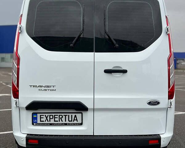 Белый Форд Транзит Кастом, объемом двигателя 2 л и пробегом 220 тыс. км за 19200 $, фото 3 на Automoto.ua