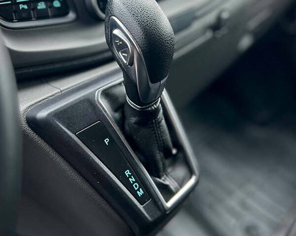 Белый Форд Транзит Кастом, объемом двигателя 2 л и пробегом 220 тыс. км за 19200 $, фото 35 на Automoto.ua