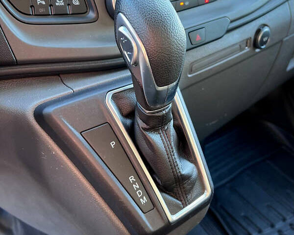 Білий Форд Транзит Кастом, об'ємом двигуна 2 л та пробігом 243 тис. км за 18900 $, фото 35 на Automoto.ua