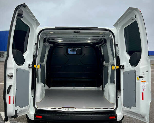 Белый Форд Транзит Кастом, объемом двигателя 2 л и пробегом 220 тыс. км за 19200 $, фото 44 на Automoto.ua