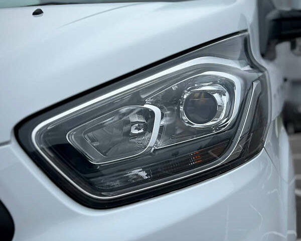 Белый Форд Транзит Кастом, объемом двигателя 2 л и пробегом 207 тыс. км за 18500 $, фото 9 на Automoto.ua