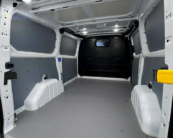 Белый Форд Транзит Кастом, объемом двигателя 2 л и пробегом 220 тыс. км за 19200 $, фото 49 на Automoto.ua