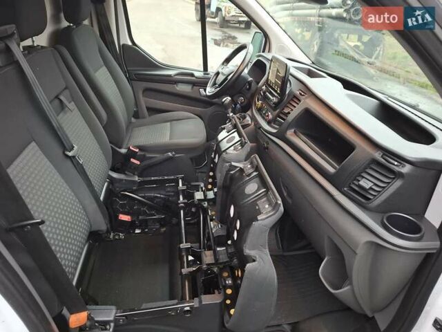 Белый Форд Транзит Кастом, объемом двигателя 2 л и пробегом 253 тыс. км за 13999 $, фото 27 на Automoto.ua