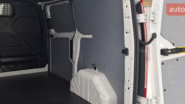 Білий Форд Транзит Кастом, об'ємом двигуна 2 л та пробігом 201 тис. км за 16300 $, фото 74 на Automoto.ua