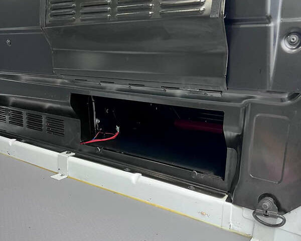 Белый Форд Транзит Кастом, объемом двигателя 2 л и пробегом 220 тыс. км за 19200 $, фото 43 на Automoto.ua