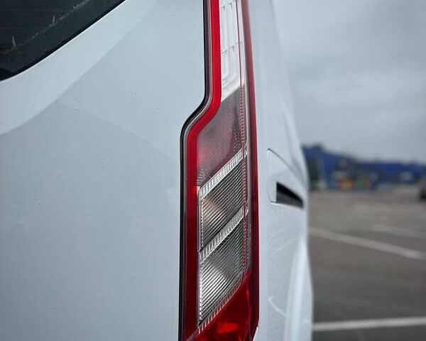 Белый Форд Транзит Кастом, объемом двигателя 2 л и пробегом 220 тыс. км за 19200 $, фото 11 на Automoto.ua