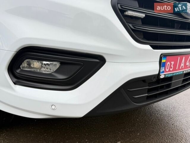 Білий Форд Транзит Кастом, об'ємом двигуна 2 л та пробігом 199 тис. км за 17300 $, фото 63 на Automoto.ua