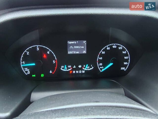 Білий Форд Транзит Кастом, об'ємом двигуна 2 л та пробігом 228 тис. км за 15950 $, фото 4 на Automoto.ua