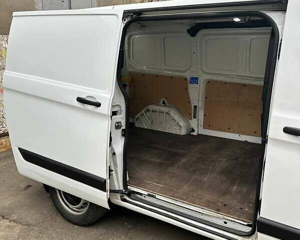 Білий Форд Транзит Кастом, об'ємом двигуна 2 л та пробігом 223 тис. км за 16500 $, фото 12 на Automoto.ua