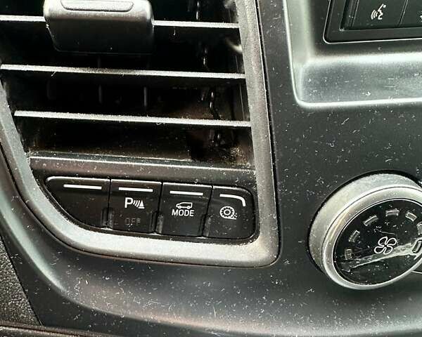 Білий Форд Транзит Кастом, об'ємом двигуна 2 л та пробігом 223 тис. км за 16500 $, фото 7 на Automoto.ua