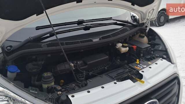 Білий Форд Транзит Кастом, об'ємом двигуна 2 л та пробігом 201 тис. км за 16800 $, фото 79 на Automoto.ua