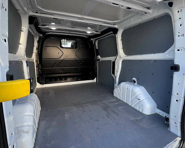 Білий Форд Транзит Кастом, об'ємом двигуна 2 л та пробігом 243 тис. км за 18900 $, фото 51 на Automoto.ua