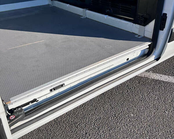 Білий Форд Транзит Кастом, об'ємом двигуна 2 л та пробігом 243 тис. км за 18900 $, фото 44 на Automoto.ua