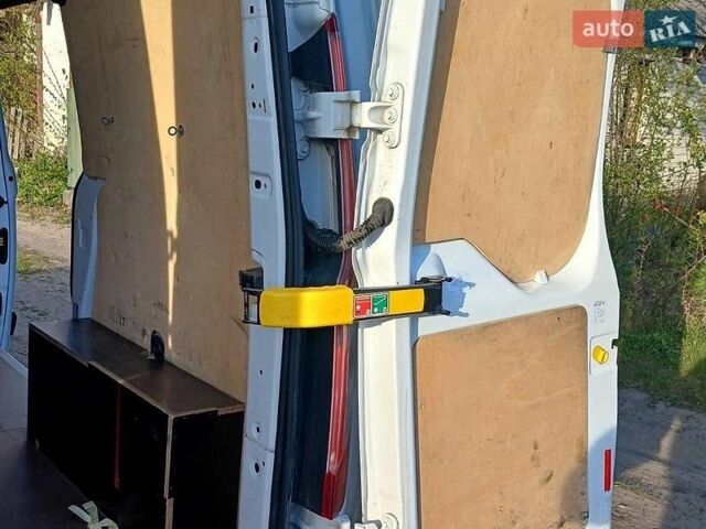 Белый Форд Транзит Кастом, объемом двигателя 2 л и пробегом 3 тыс. км за 17000 $, фото 12 на Automoto.ua