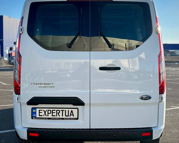 Білий Форд Транзит Кастом, об'ємом двигуна 2 л та пробігом 243 тис. км за 18900 $, фото 3 на Automoto.ua