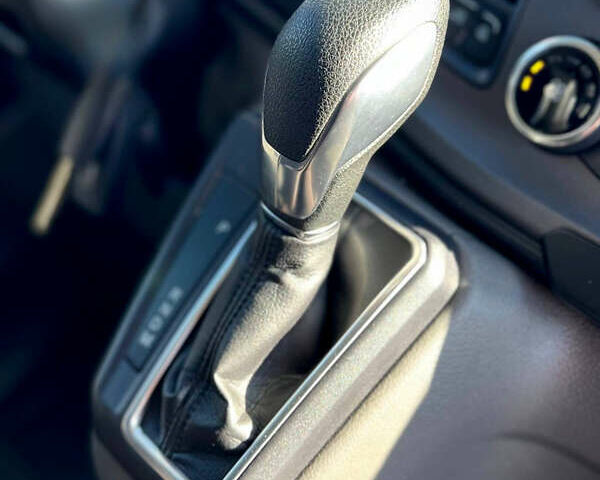 Белый Форд Транзит Кастом, объемом двигателя 2 л и пробегом 207 тыс. км за 18500 $, фото 38 на Automoto.ua