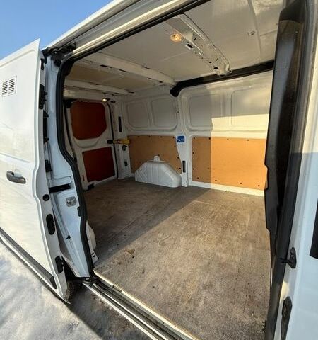 Білий Форд Транзит Кастом, об'ємом двигуна 2 л та пробігом 205 тис. км за 16900 $, фото 22 на Automoto.ua