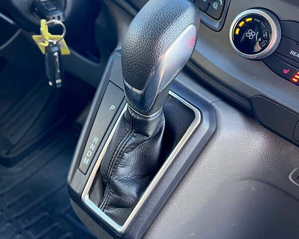 Білий Форд Транзит Кастом, об'ємом двигуна 2 л та пробігом 243 тис. км за 18900 $, фото 36 на Automoto.ua