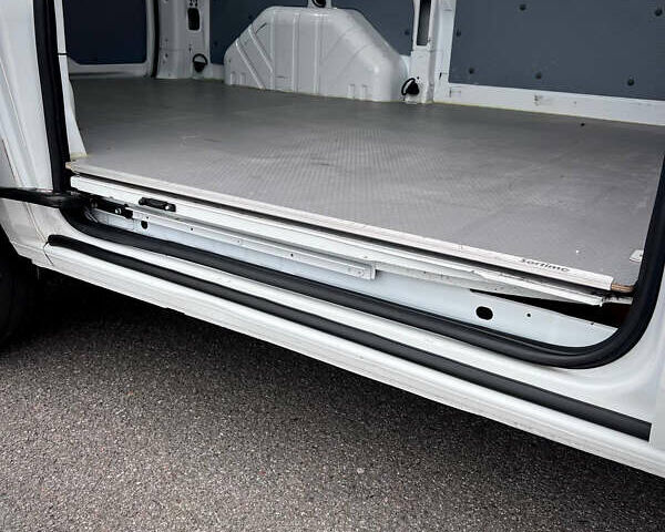 Белый Форд Транзит Кастом, объемом двигателя 2 л и пробегом 207 тыс. км за 18500 $, фото 47 на Automoto.ua