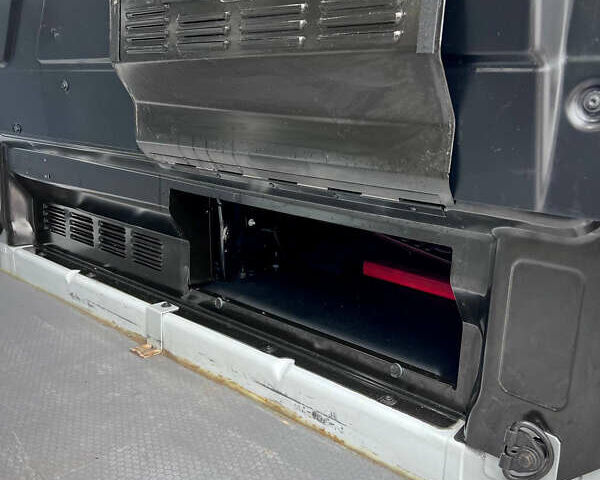 Белый Форд Транзит Кастом, объемом двигателя 2 л и пробегом 207 тыс. км за 18500 $, фото 46 на Automoto.ua