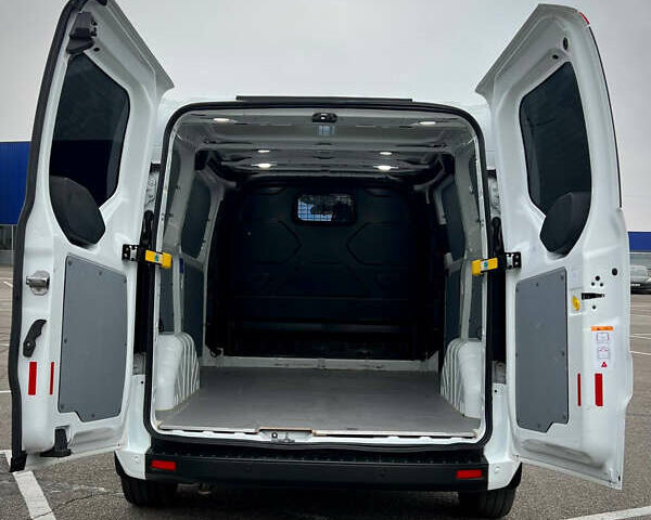 Белый Форд Транзит Кастом, объемом двигателя 2 л и пробегом 207 тыс. км за 18500 $, фото 48 на Automoto.ua