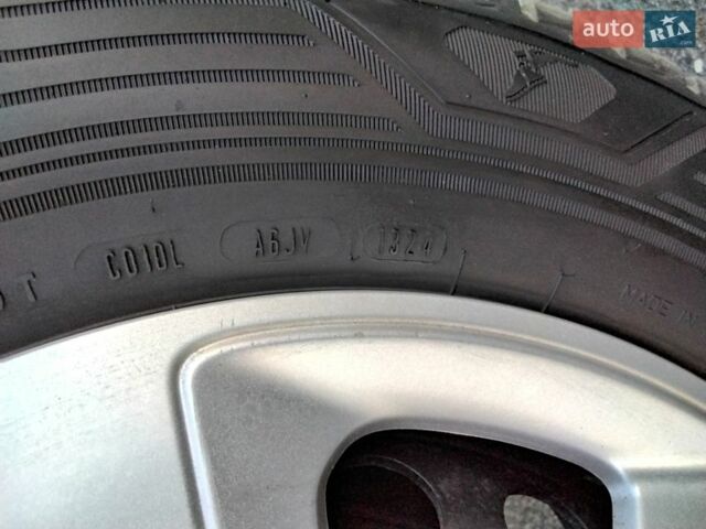 Белый Форд Транзит Кастом, объемом двигателя 2 л и пробегом 190 тыс. км за 17400 $, фото 59 на Automoto.ua