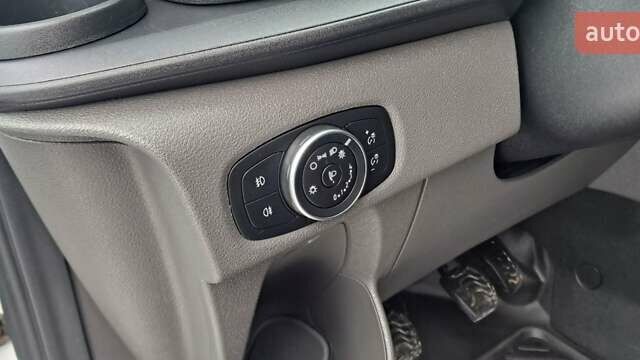 Білий Форд Транзит Кастом, об'ємом двигуна 2 л та пробігом 201 тис. км за 16300 $, фото 50 на Automoto.ua