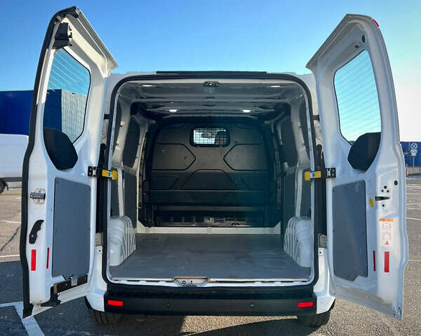 Білий Форд Транзит Кастом, об'ємом двигуна 2 л та пробігом 243 тис. км за 18900 $, фото 45 на Automoto.ua