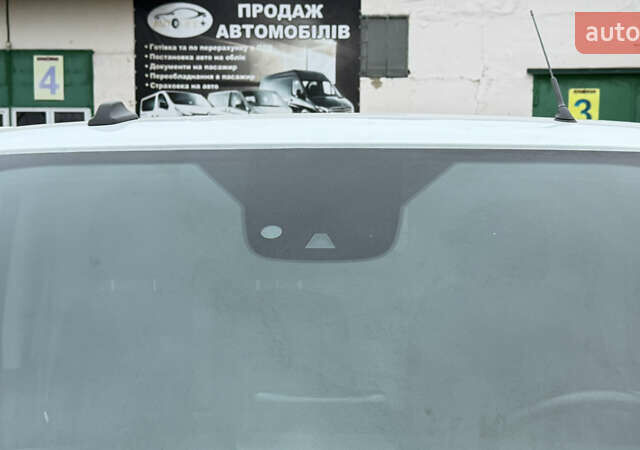 Белый Форд Транзит Кастом, объемом двигателя 2 л и пробегом 258 тыс. км за 17500 $, фото 34 на Automoto.ua