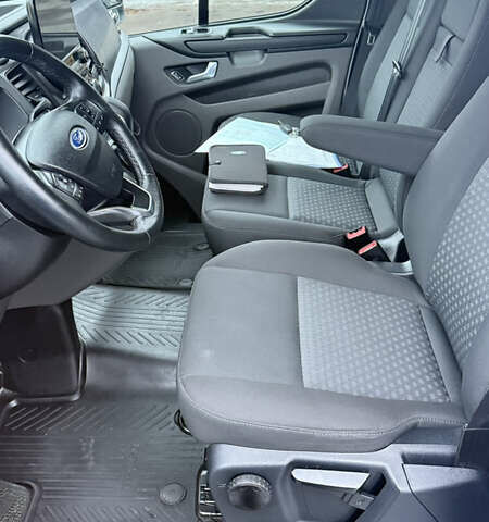 Белый Форд Транзит Кастом, объемом двигателя 2 л и пробегом 258 тыс. км за 17500 $, фото 40 на Automoto.ua