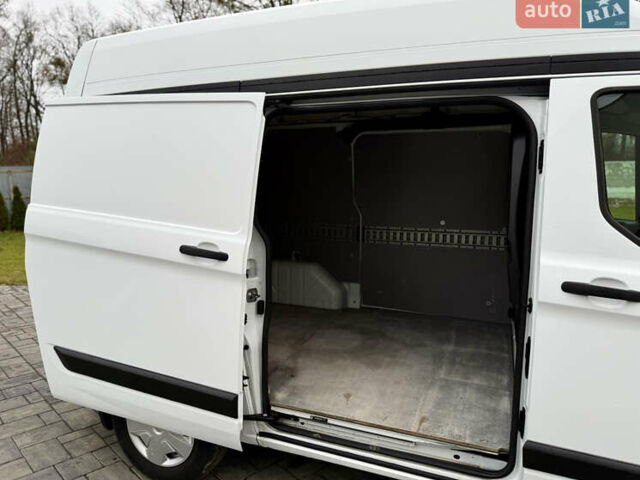 Білий Форд Транзит Кастом, об'ємом двигуна 2 л та пробігом 197 тис. км за 14799 $, фото 34 на Automoto.ua