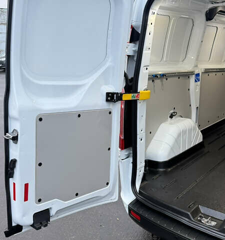 Белый Форд Транзит Кастом, объемом двигателя 2 л и пробегом 258 тыс. км за 17500 $, фото 16 на Automoto.ua