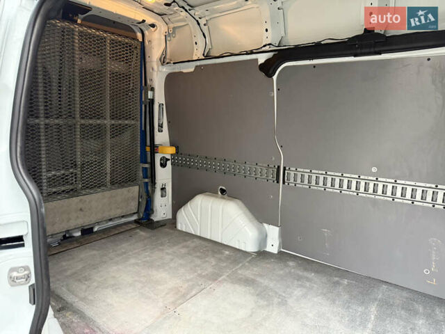 Белый Форд Транзит Кастом, объемом двигателя 2 л и пробегом 197 тыс. км за 14599 $, фото 16 на Automoto.ua