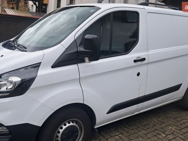 Белый Форд Транзит Кастом, объемом двигателя 2 л и пробегом 64 тыс. км за 21537 $, фото 5 на Automoto.ua