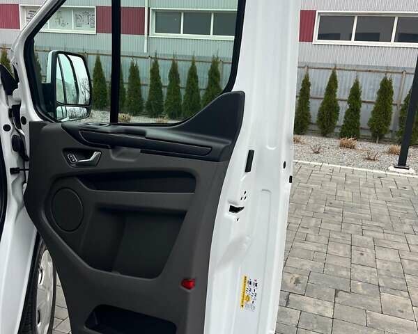 Білий Форд Транзит Кастом, об'ємом двигуна 2 л та пробігом 216 тис. км за 17800 $, фото 35 на Automoto.ua